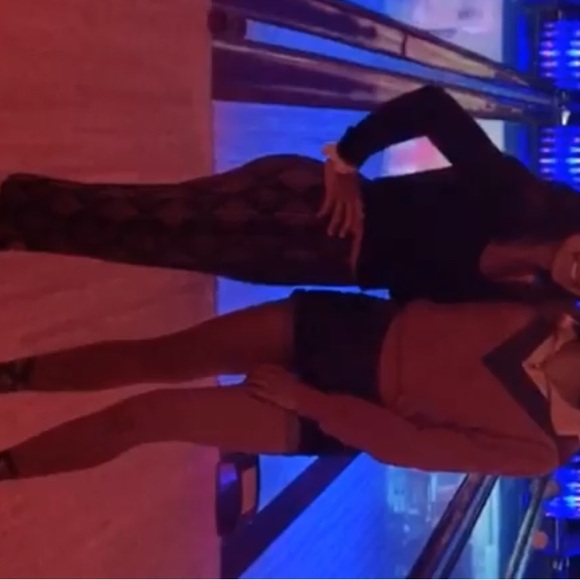 Colorblock Fleece Quarter-zip - Picture 3 of 3